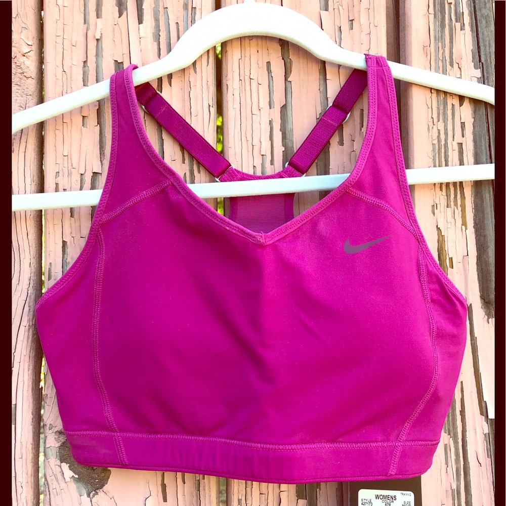 🚫SOLD…NWT Nike dri-fit pink purple bra M
